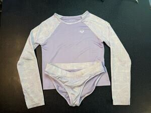 Roxy Girls Lavender Swim 2 Piece Rash guard And Bottoms Size Medium 10/12
